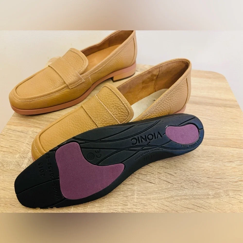 Vionic leather Square toe loafers Shoes Size 6.5